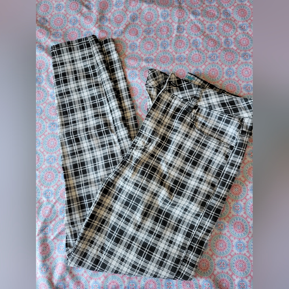 Hot Topic Plaid Jeggings